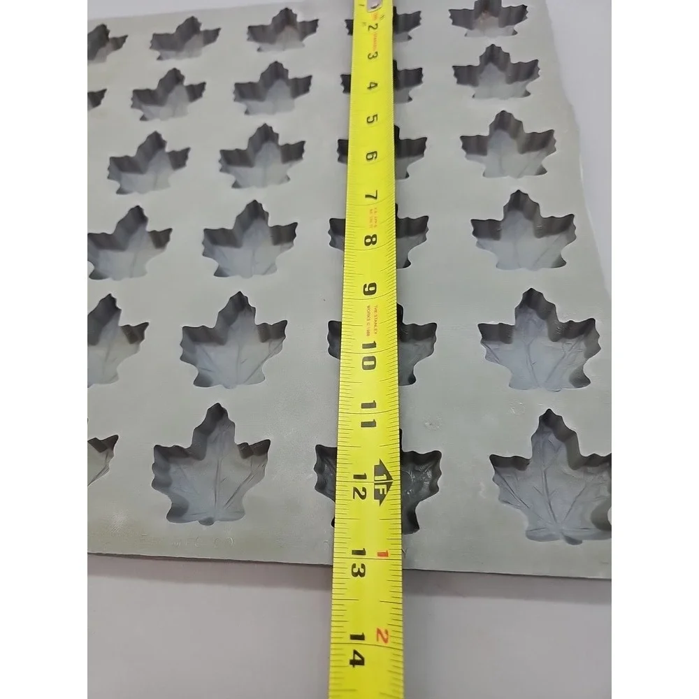 36 Count Maple Leaf Candy Mold Silicone 1 oz. Syrup Sugar Chocolate Candy